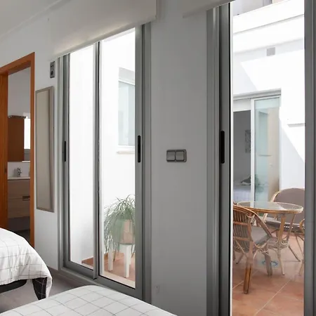 En La Playa A Pocos Metros Del Mar Con Garaje 펜션