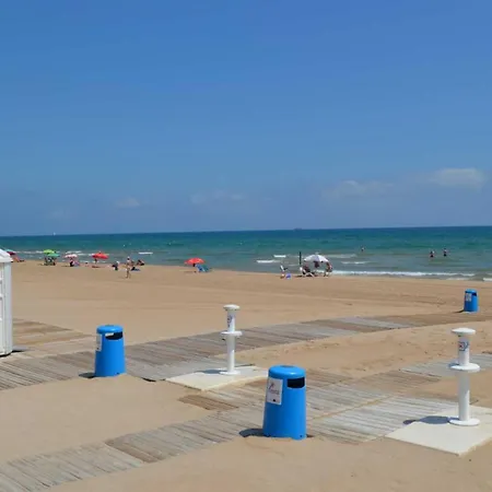 Vakantiehuis En La Playa A Pocos Metros Del Mar Con Garaje Playa de Miramar